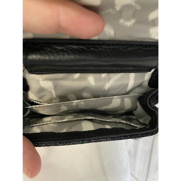 NWT Aimee Kestenberg Down under mini Crossbody iridescent black - Picture 7 of 8